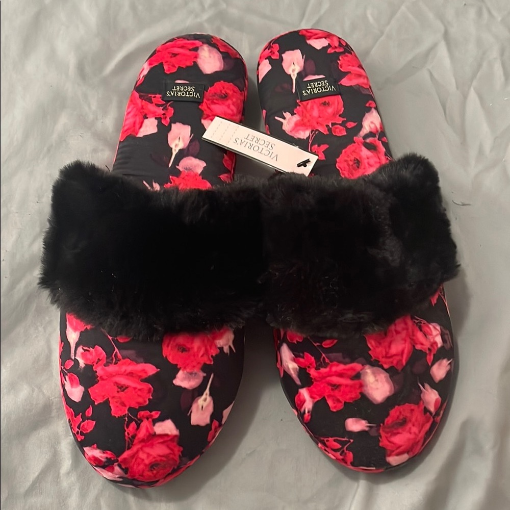Victoria's Secret Black and Red Floral Slippers with Plush Fur Trim
